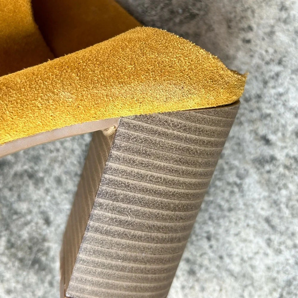 Bos & Co Mustard Peep Toe Block Heel, size 40 (Us  9) - Picture 9 of 12